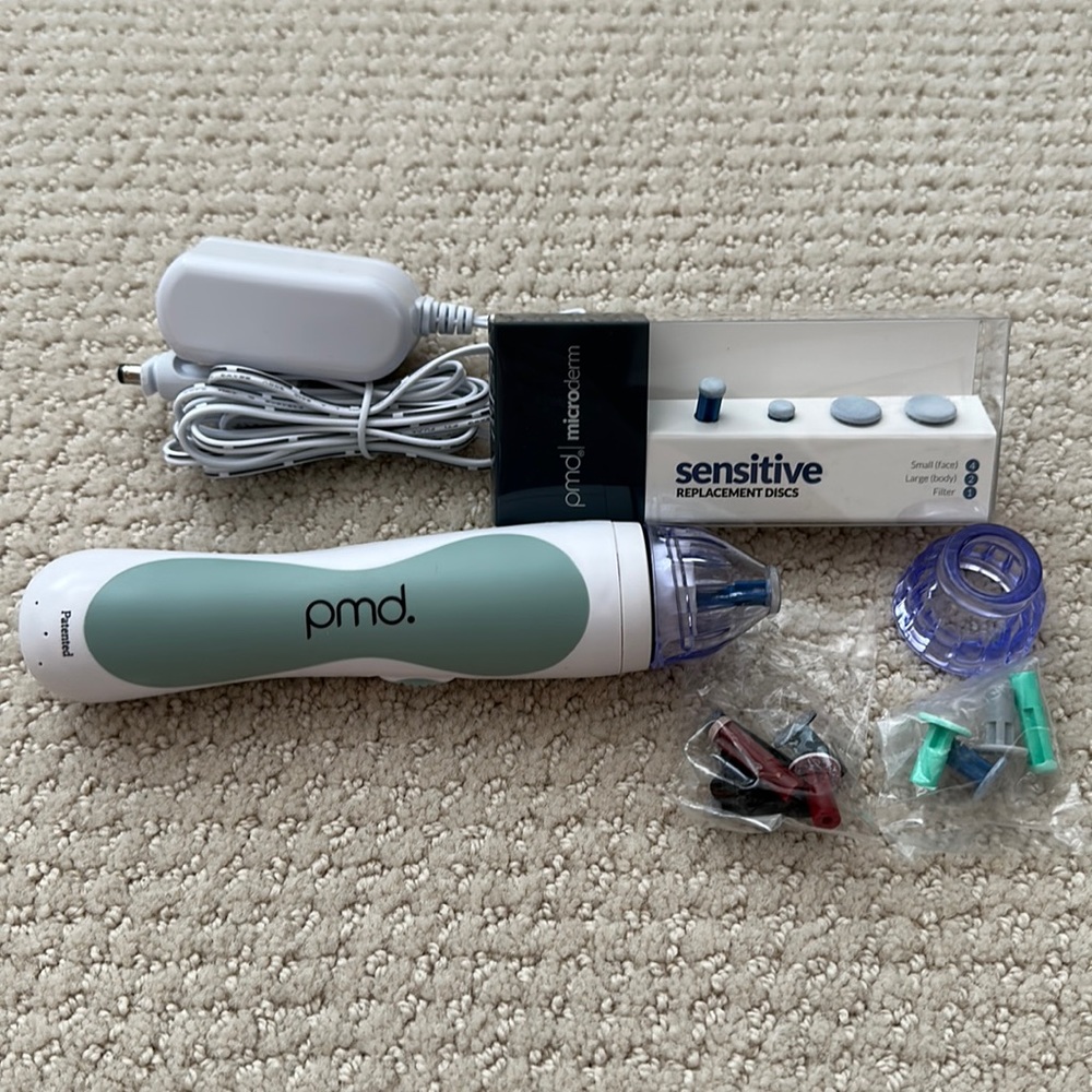 PMD microdermabrasion device